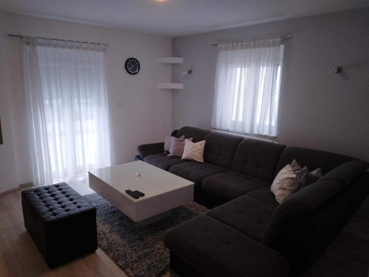 Apartmani Derek Posusje Exterior photo
